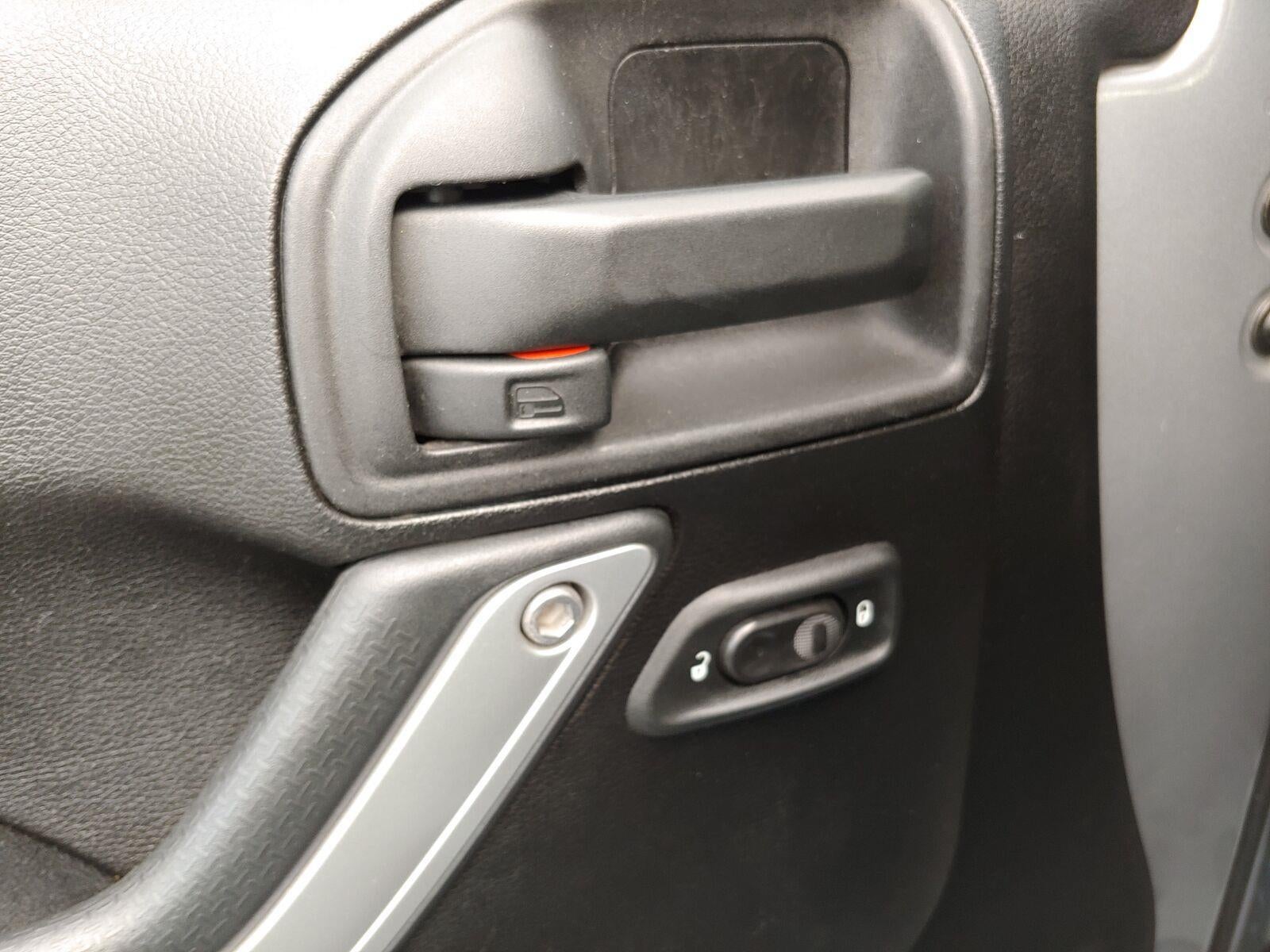 2013 Jeep Wrangler Sahara