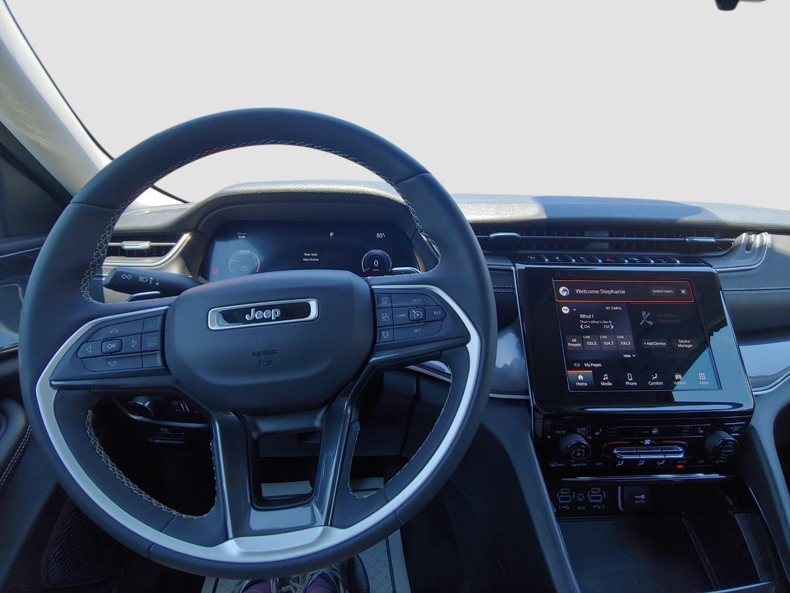 2023 Jeep Grand Cherokee L Laredo