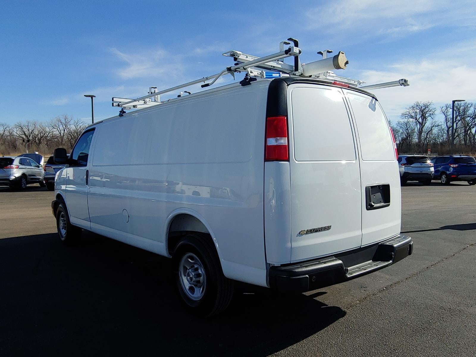 2025 Chevrolet Express Cargo 2500 WT