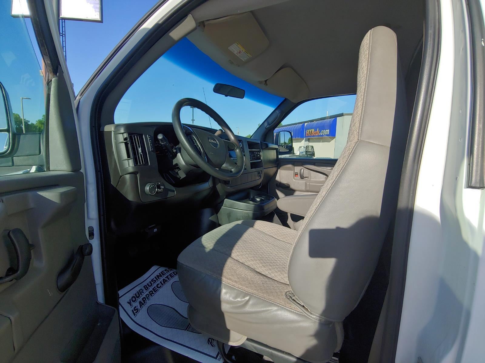 2008 GMC Savana Cutaway 3500 C6Y SRW