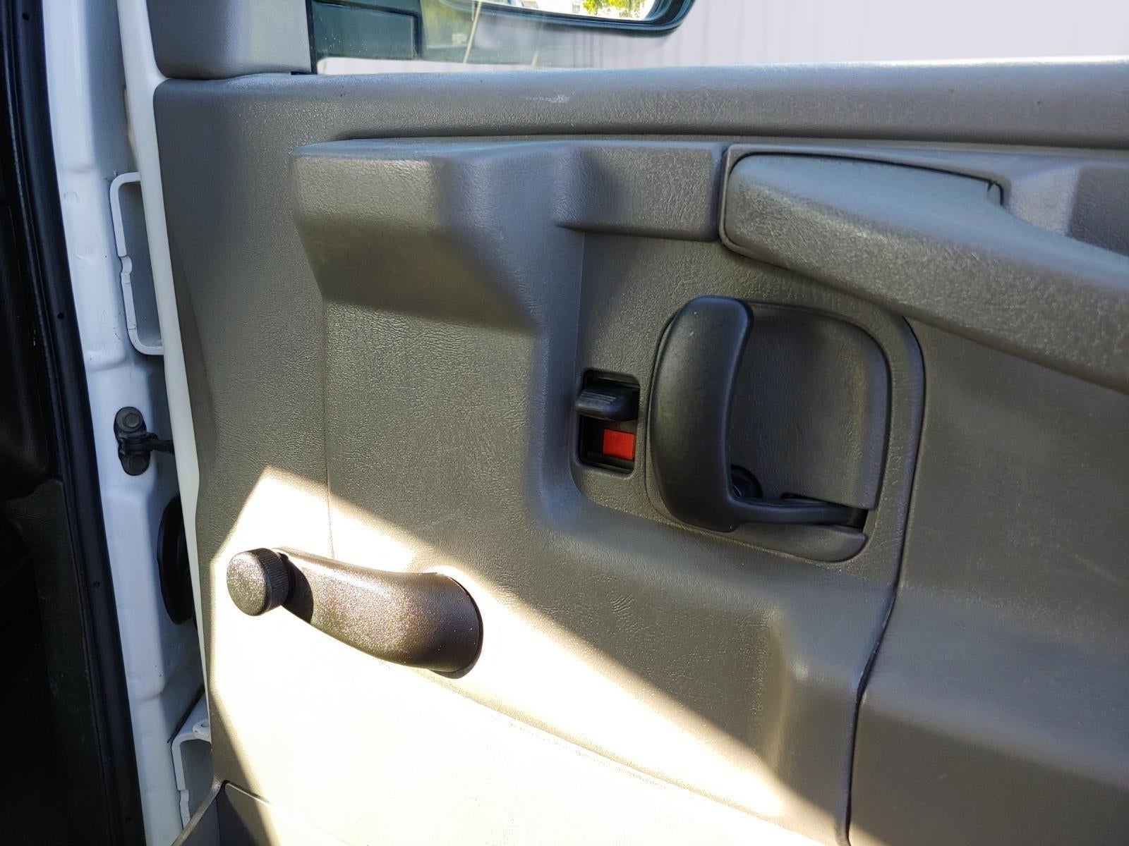 2008 GMC Savana Cutaway 3500 C6Y SRW