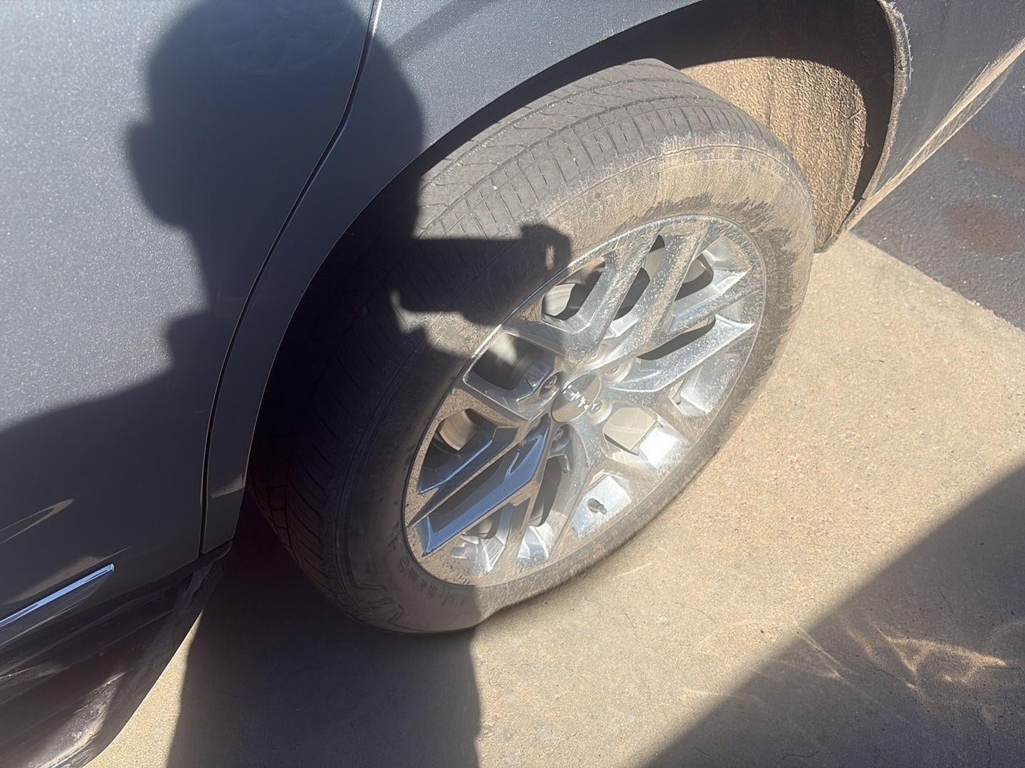 2024 GMC Yukon SLT