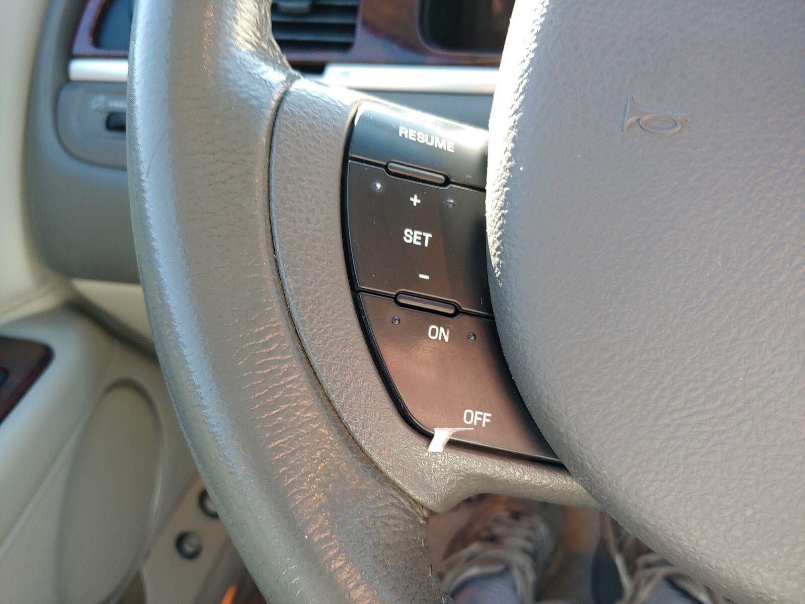 2007 Lincoln Town Car Signature