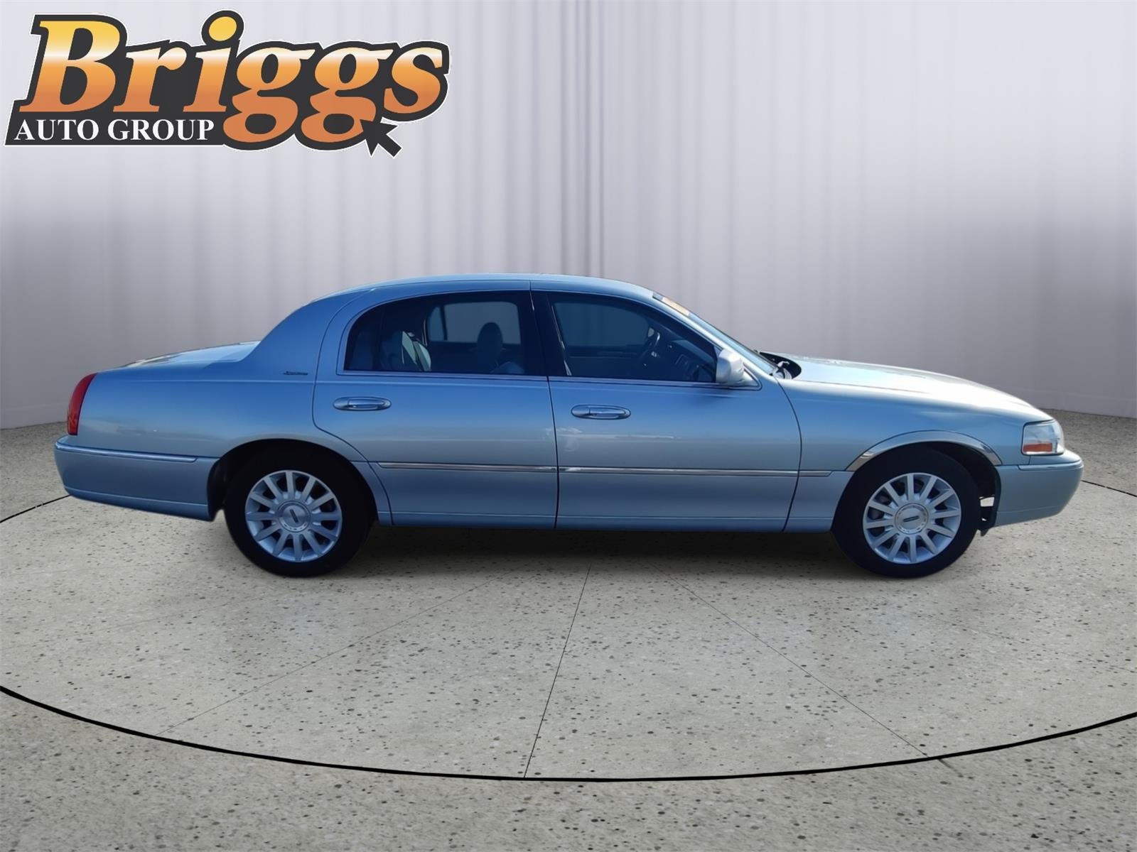 2007 Lincoln Town Car Signature