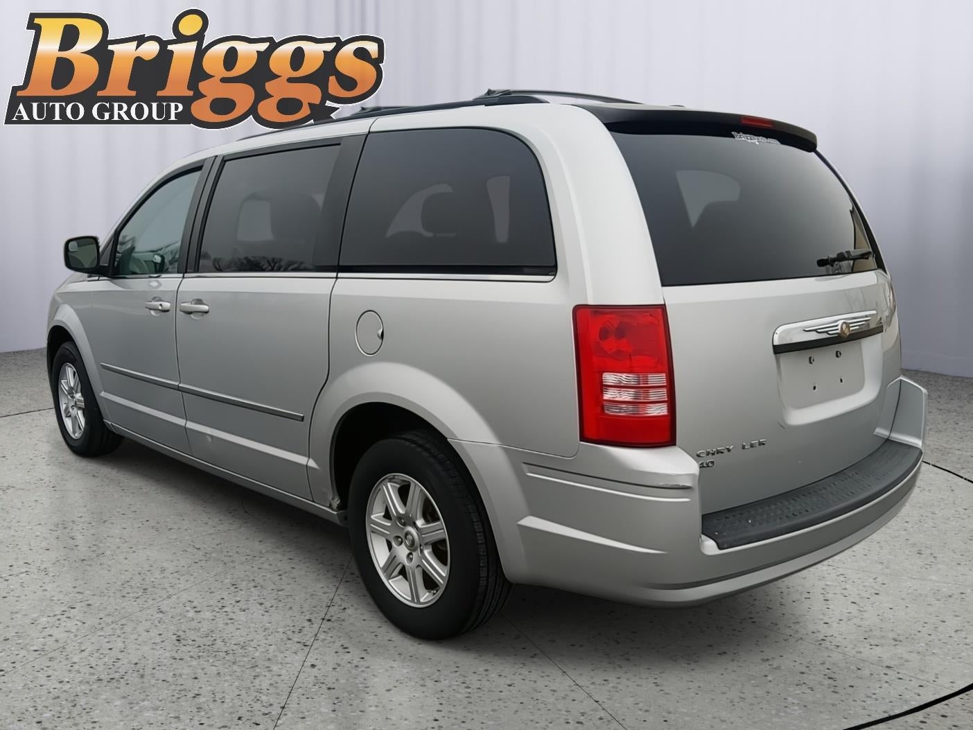 2010 Chrysler Town & Country Touring
