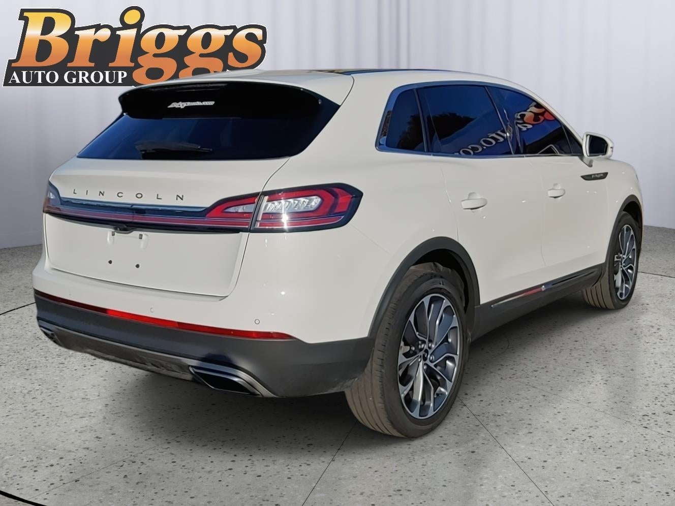 2022 Lincoln Nautilus Reserve