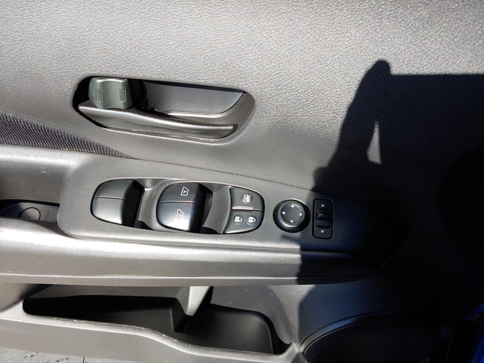 2023 Nissan Kicks S
