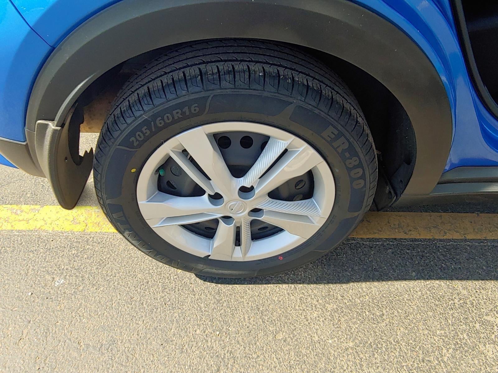 2023 Nissan Kicks S