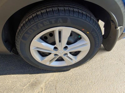 2023 Nissan Kicks S