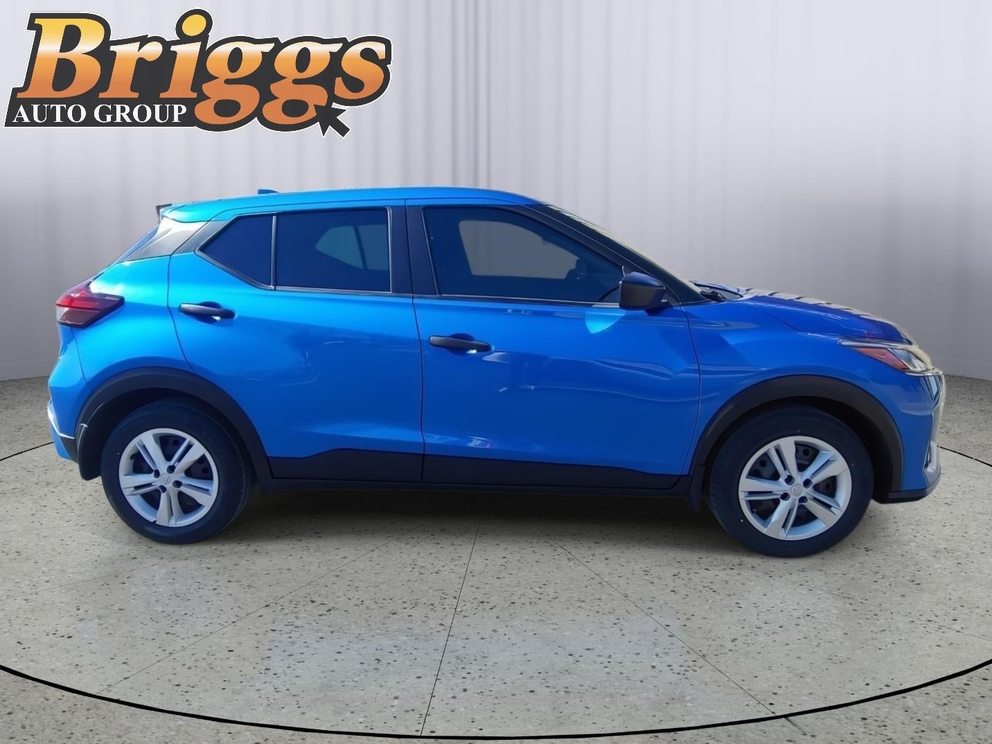 2023 Nissan Kicks S