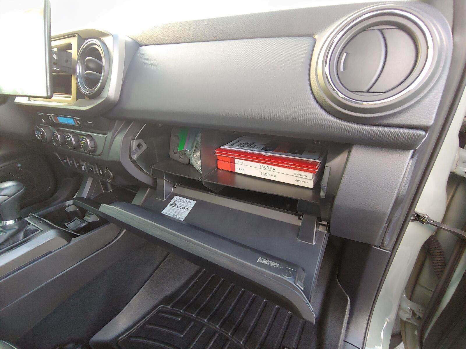 2022 Toyota Tacoma 4WD SR5