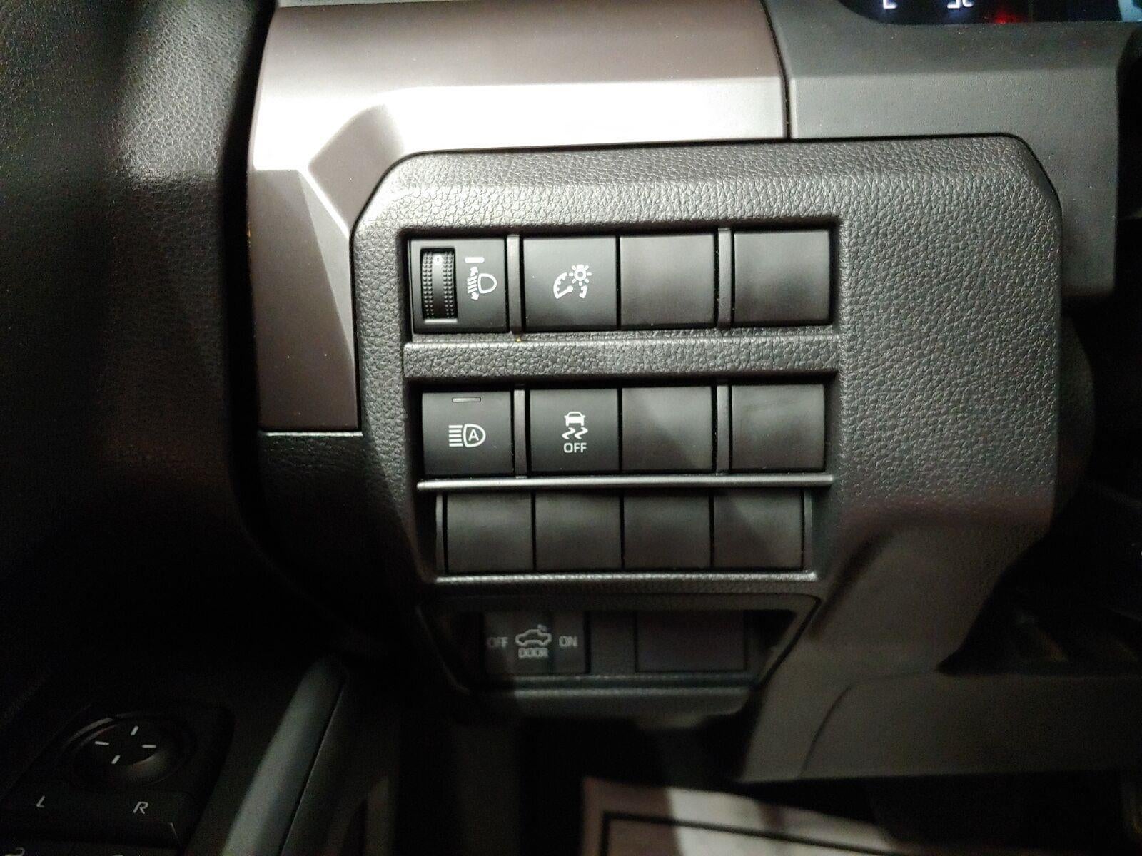 2025 Toyota Tacoma 4WD SR