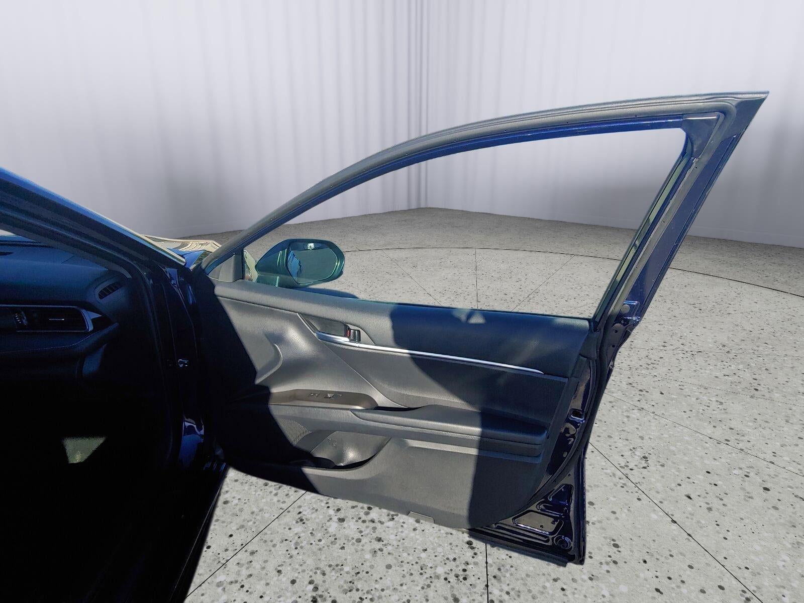 2021 Toyota Camry SE Nightshade