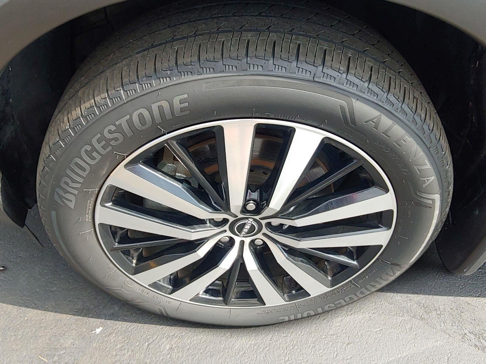 2024 Nissan Pathfinder Platinum