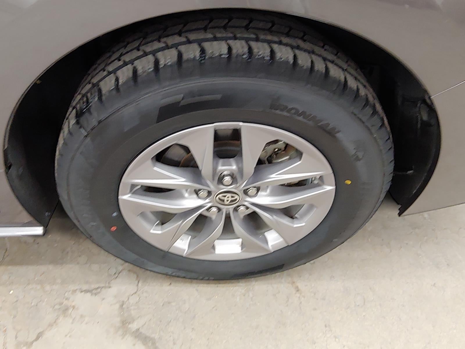 2022 Toyota Sienna XLE