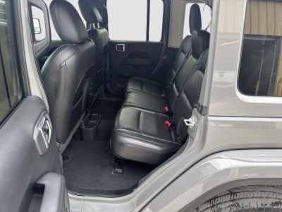 2020 Jeep Wrangler Unlimited Sahara Altitude 4x4