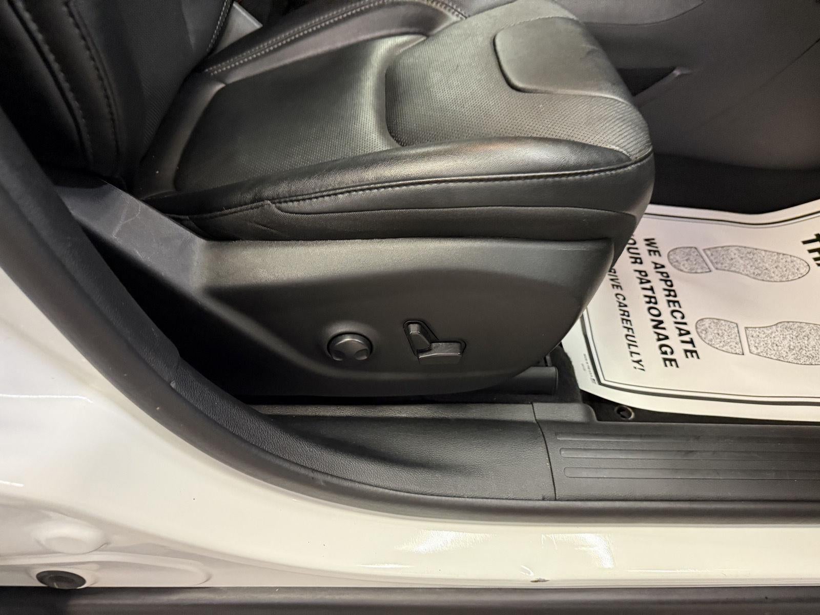 2023 Jeep Cherokee Altitude Lux 4x4