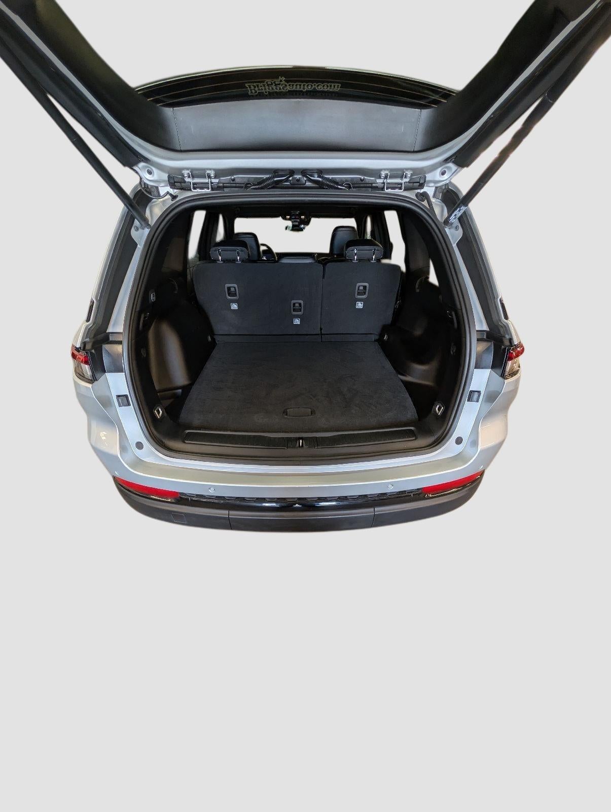2025 Jeep Grand Cherokee Altitude 4x4