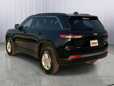 2025 Jeep Grand Cherokee Laredo 4x4