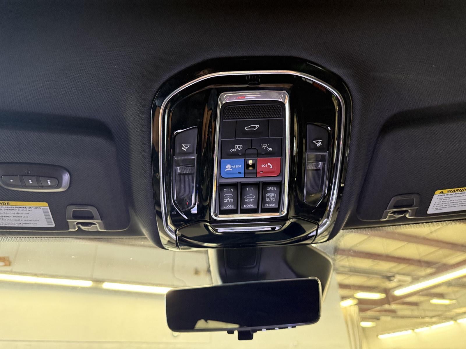 2023 Jeep Grand Cherokee Overland 4x4