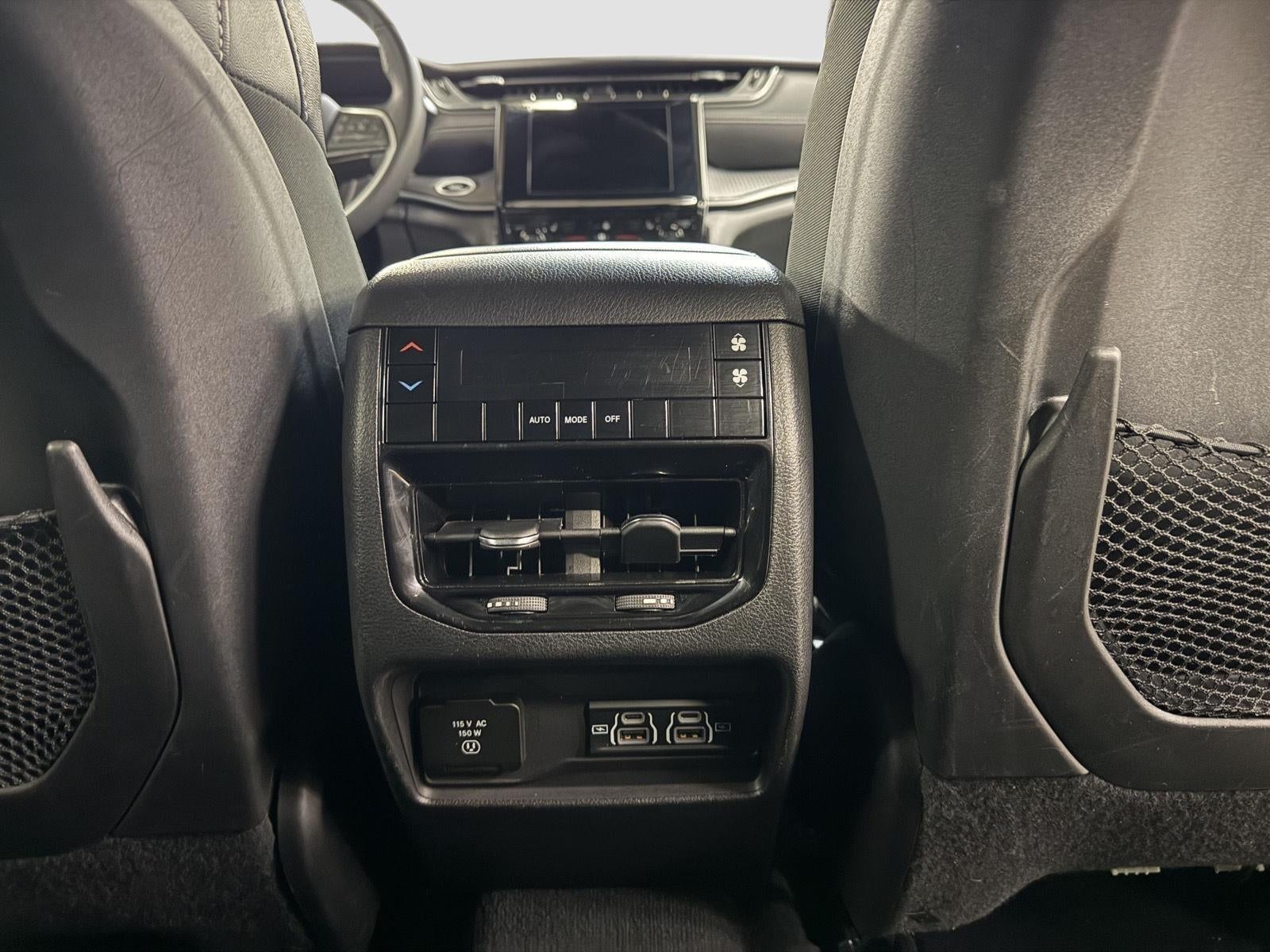 2024 Jeep Grand Cherokee L Altitude 4x4