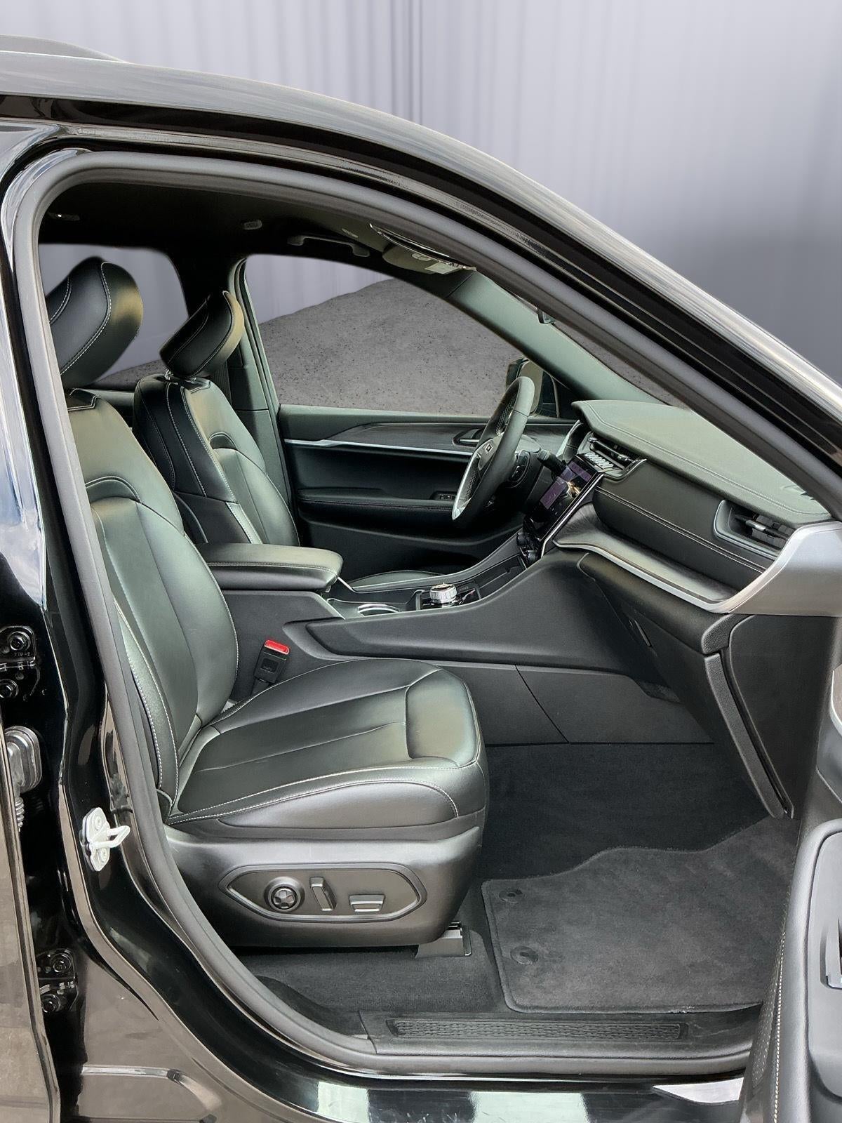 2025 Jeep Grand Cherokee L Limited 4x4