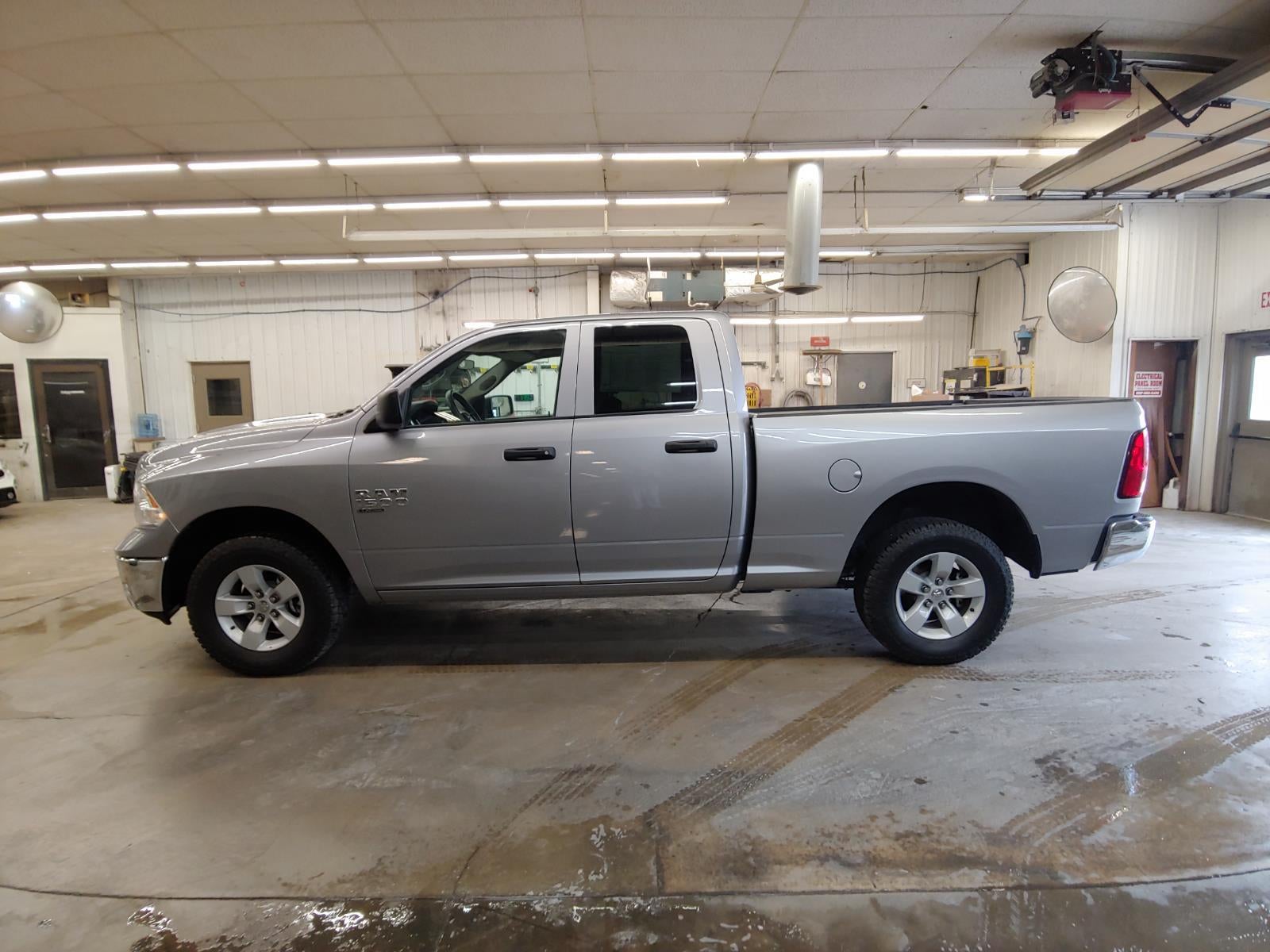 2024 RAM 1500 Classic SLT Quad Cab 4x4 6'4' Box