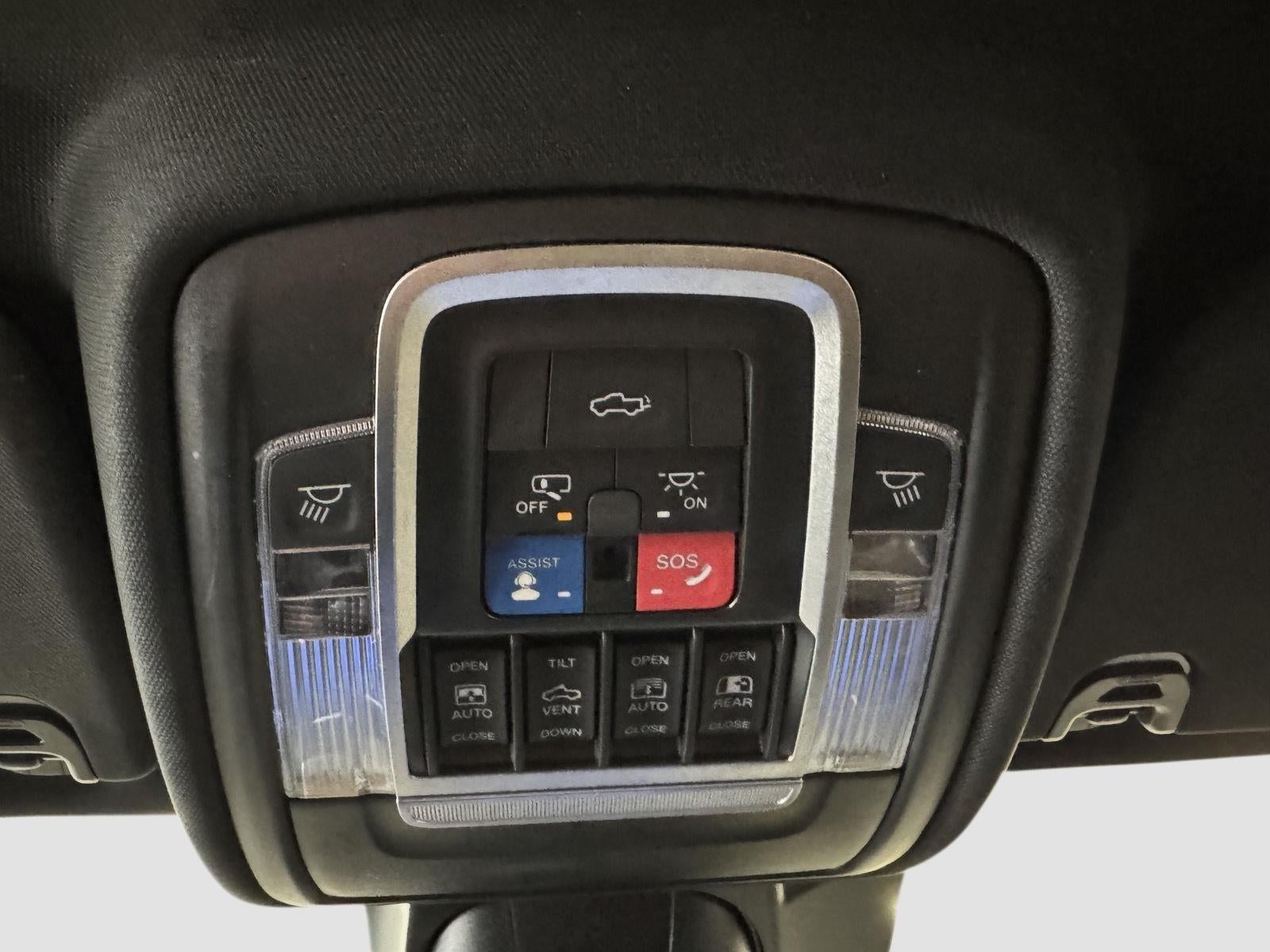 2020 RAM 1500 Limited Crew Cab 4x4 5'7' Box