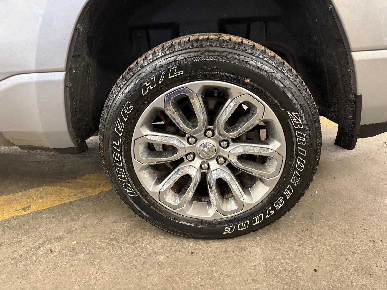 2023 RAM 1500 Laramie Crew Cab 4x4 5'7' Box