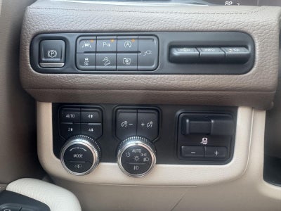 2022 GMC Yukon 4WD Denali