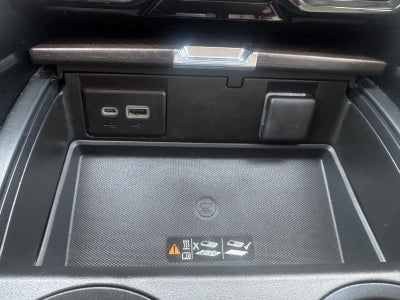 2022 GMC Yukon 4WD Denali