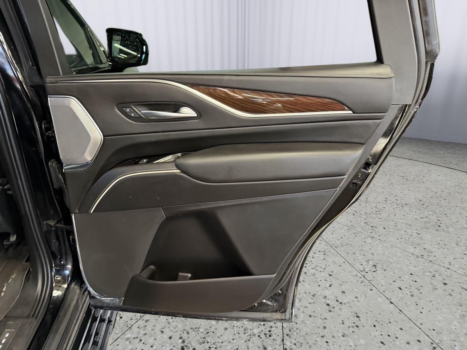 2022 Cadillac Escalade 4WD Sport Platinum