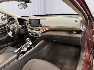 2024 Nissan Altima SV FWD