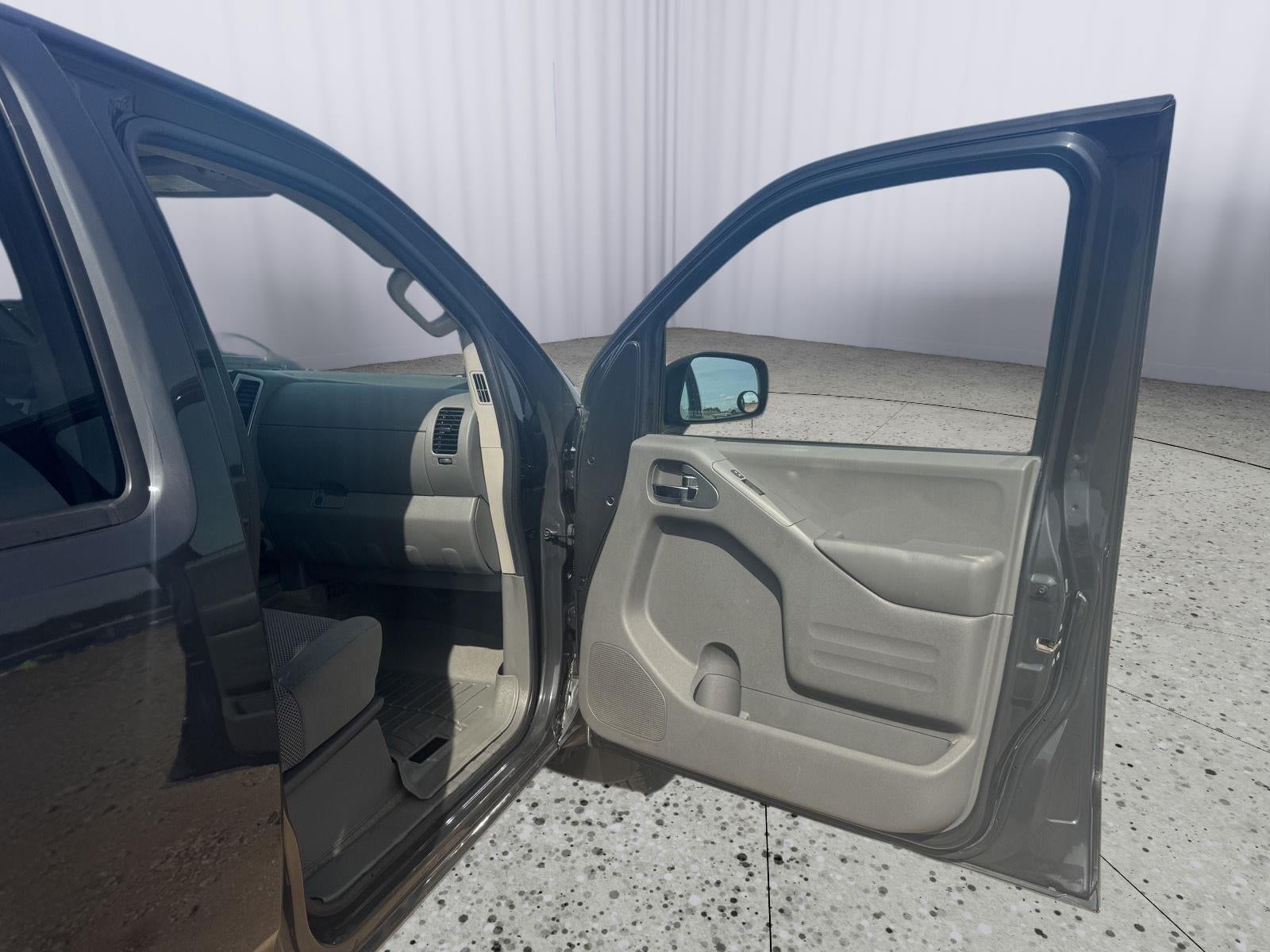 2015 Nissan Frontier SV