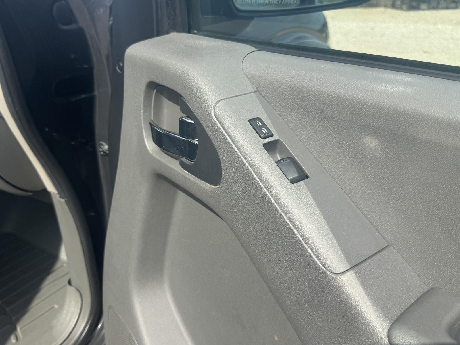 2015 Nissan Frontier SV