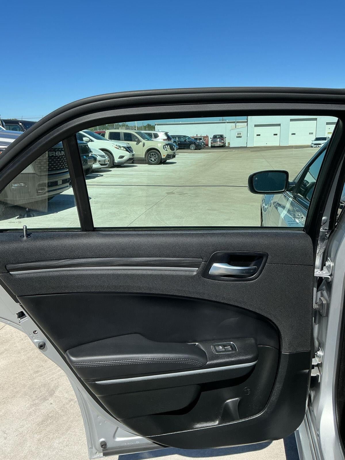 2022 Chrysler 300 Touring L
