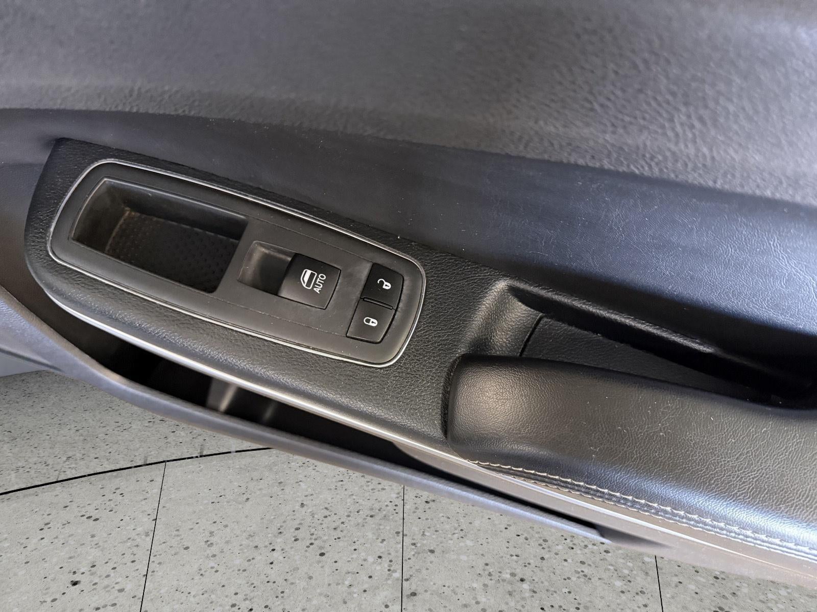 2018 Chrysler 300 300S