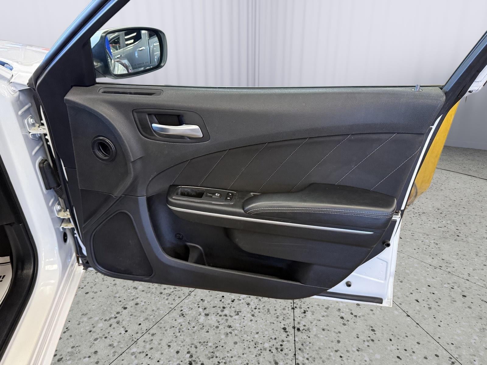 2020 Dodge Charger SXT RWD