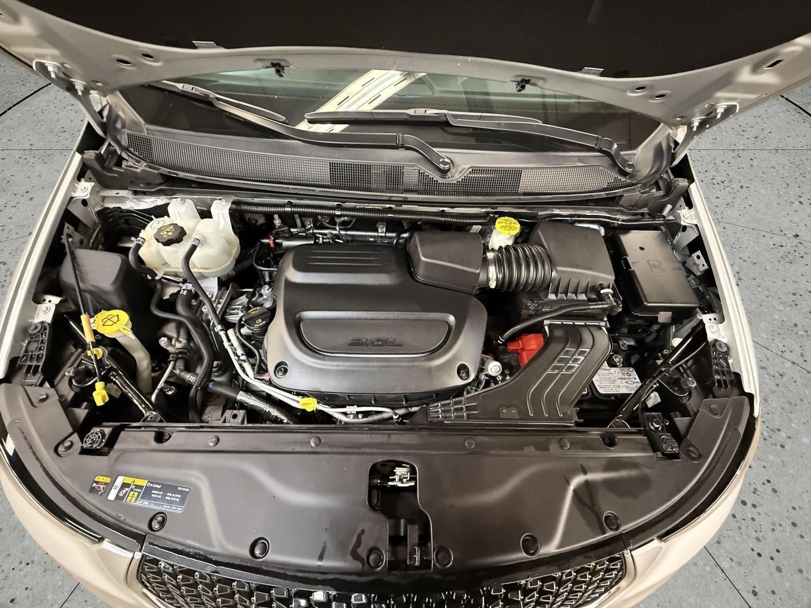 2024 Chrysler Pacifica Touring L