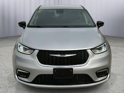 2024 Chrysler Pacifica Select