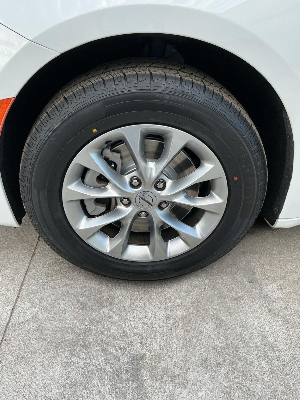 2024 Chrysler Pacifica Touring L AWD