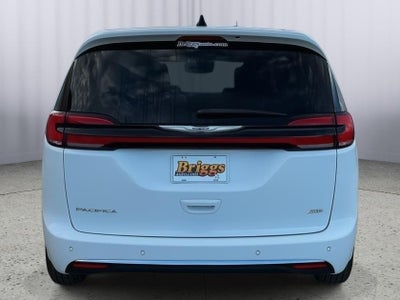 2024 Chrysler Pacifica Touring L AWD