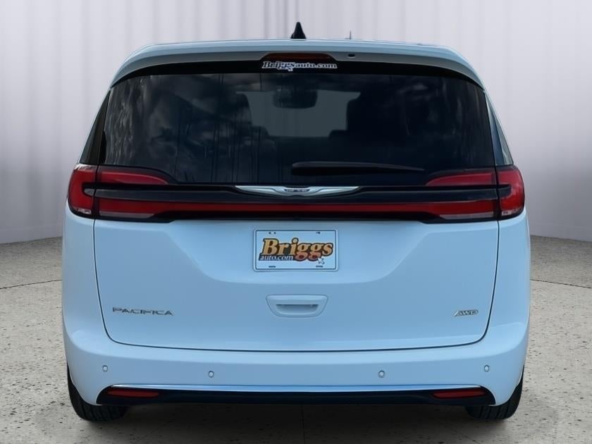 2024 Chrysler Pacifica Touring L AWD