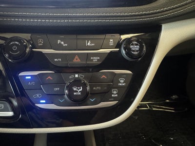 2024 Chrysler Pacifica Touring L AWD