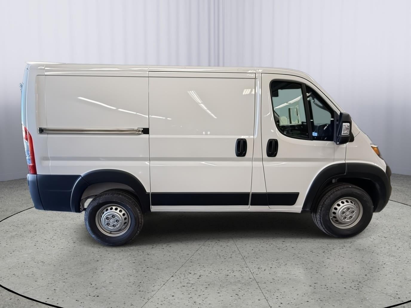 2025 RAM ProMaster 1500 Cargo Van Tradesman Low Roof 118' WB w/Pass Seat