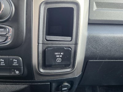 2017 RAM 1500 Big Horn Crew Cab 4x4 5'7' Box