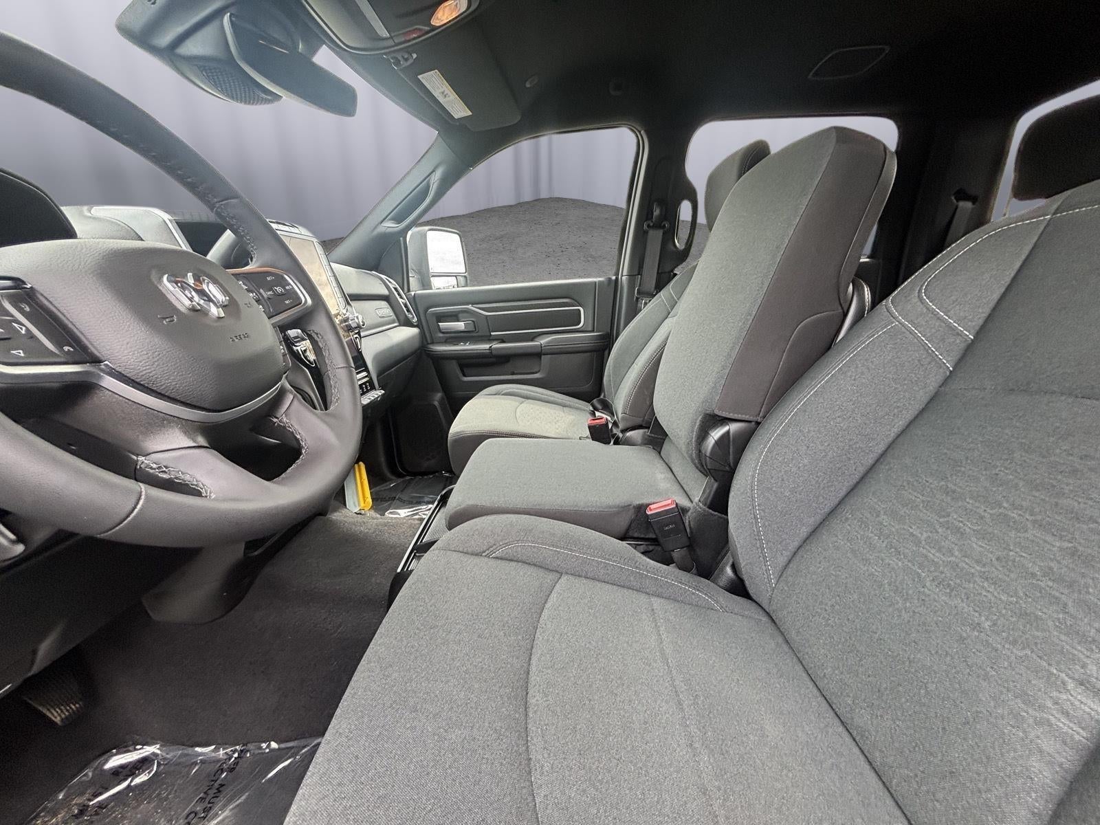 2025 RAM 2500 Big Horn Crew Cab 4x4 6'4' Box