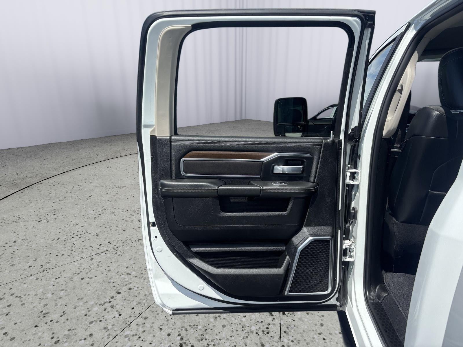 2024 RAM 2500 Laramie Crew Cab 4x4 6'4' Box