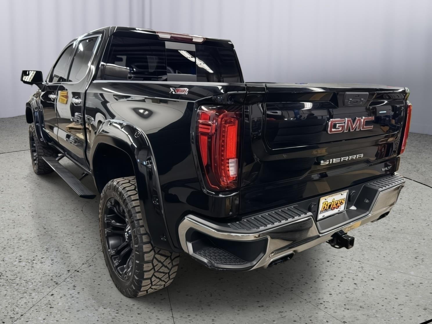 2022 GMC Sierra 1500 Limited 4WD Crew Cab Short Box SLT