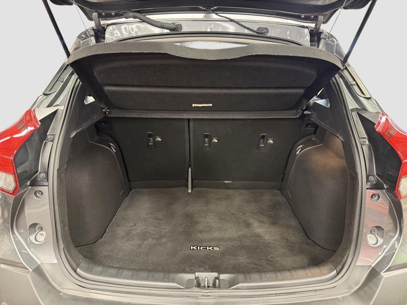 2020 Nissan Kicks SV Xtronic CVT